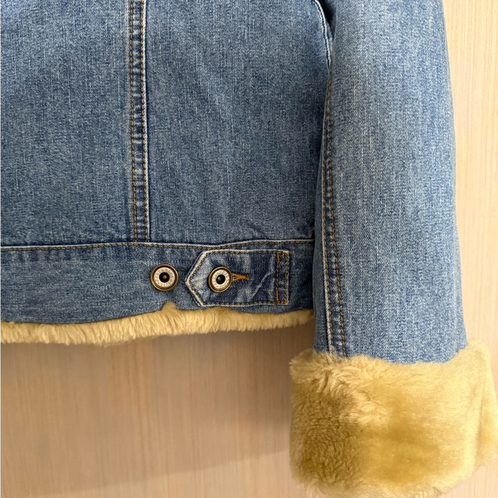 Reversible Blue Denim Jacket Reversible to Faux Fur - Picture 4 of 8
